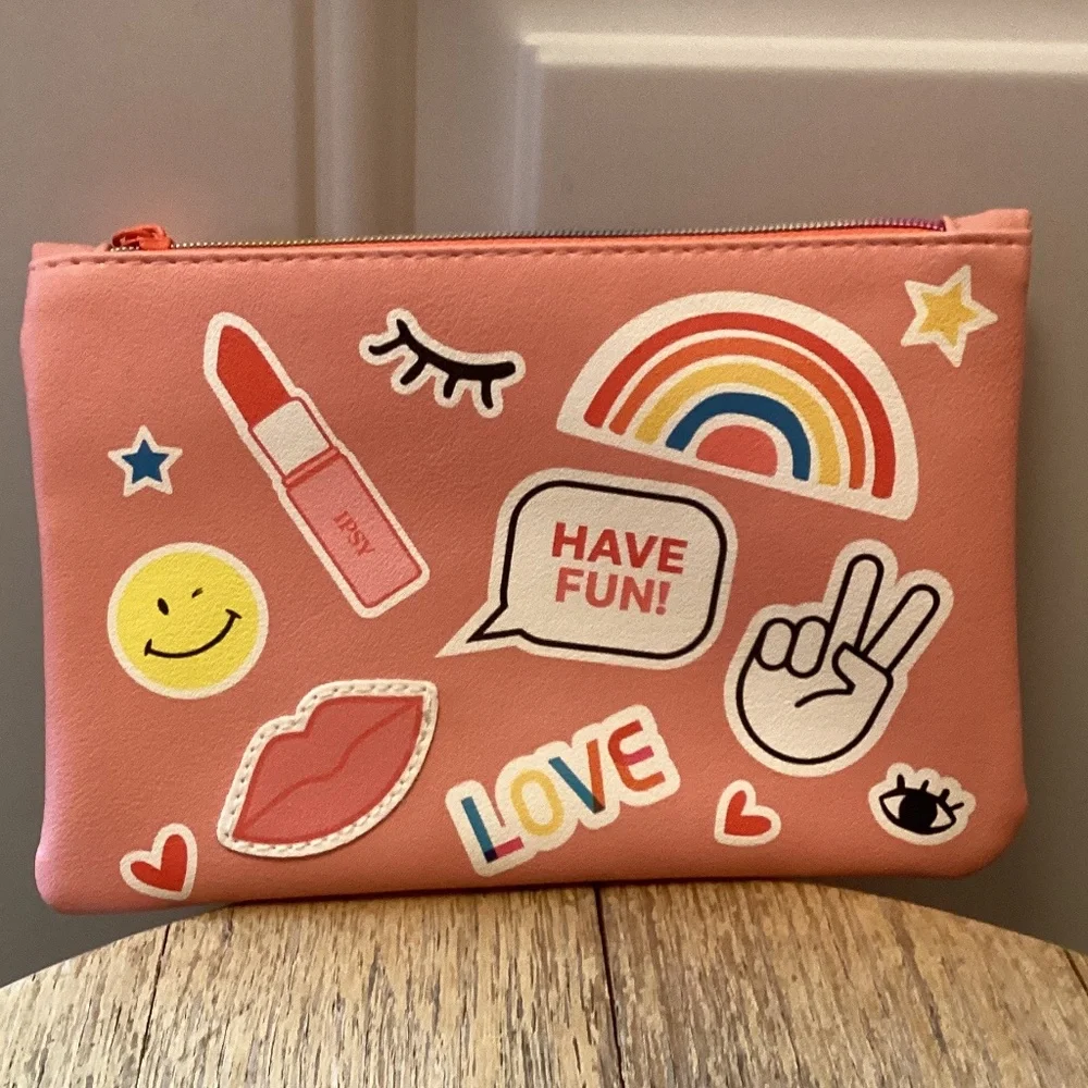 Ipsy June 2021 Love and Rainbows Makeup Cosmetic Glam Bag 🌈